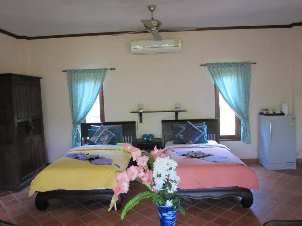 Tuna Resort Rawai Esterno foto
