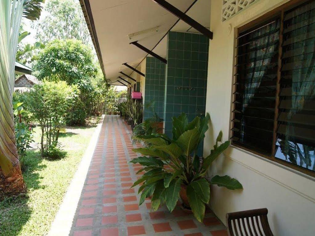 Tuna Resort Rawai Esterno foto